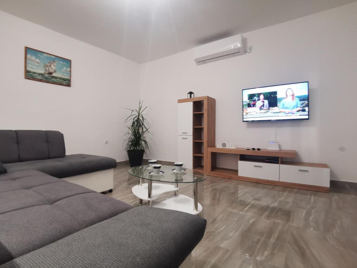 לופאר Mariva Apartments מראה חיצוני תמונה
