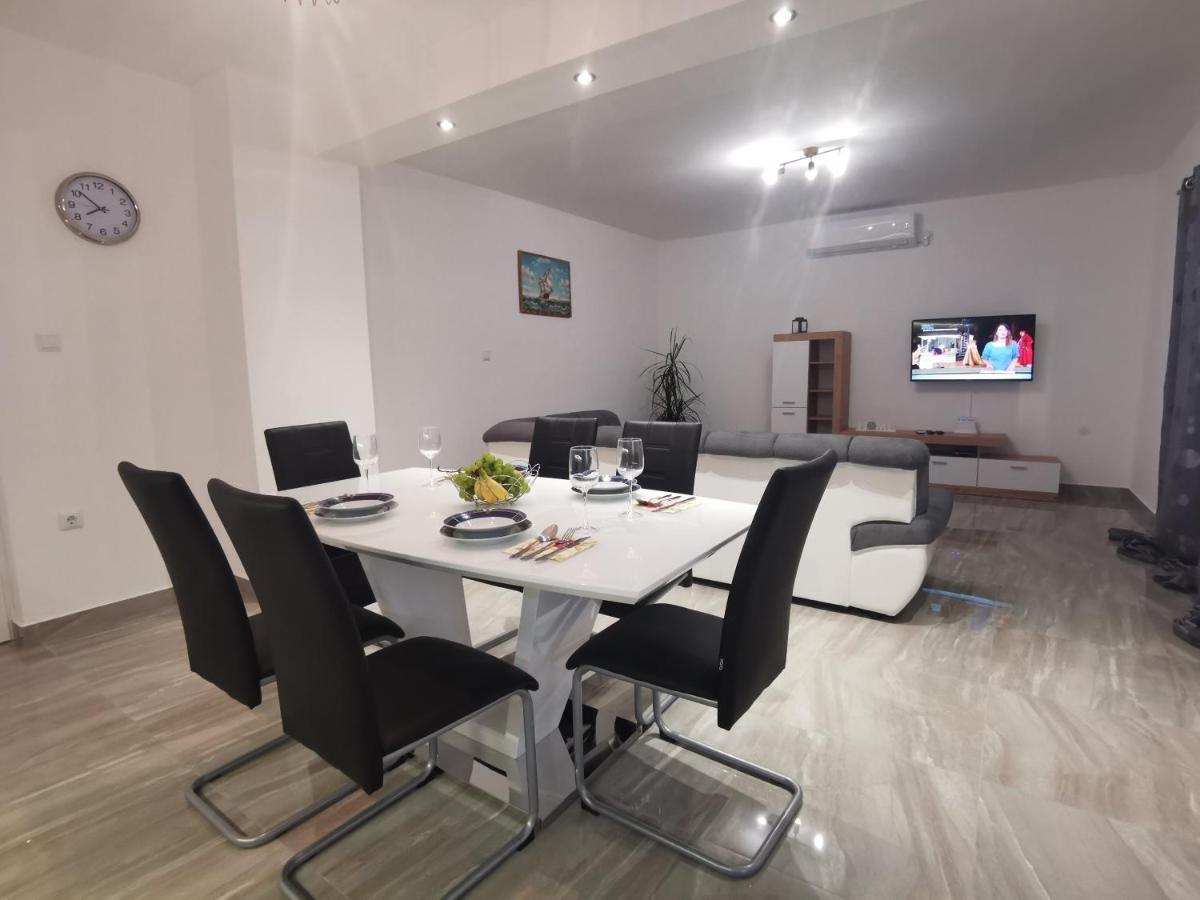 לופאר Mariva Apartments מראה חיצוני תמונה